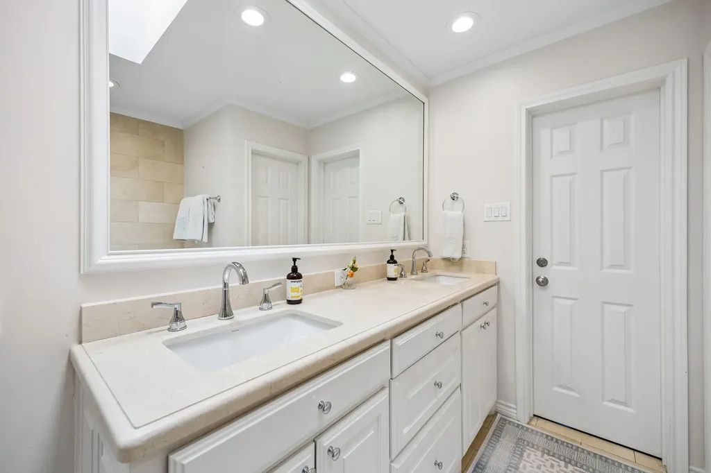 5610 Greenbrier Drive Dallas TX 75209