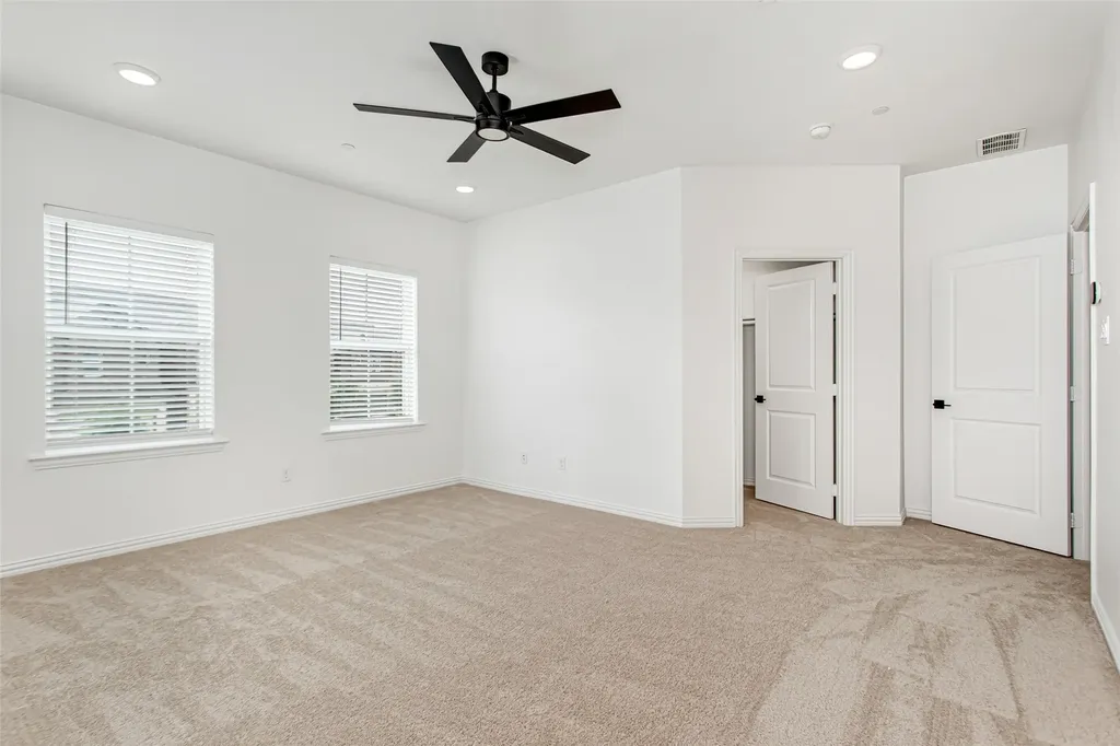 2404 Acorn Court Sachse TX 75048