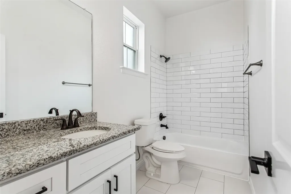 2404 Acorn Court Sachse TX 75048