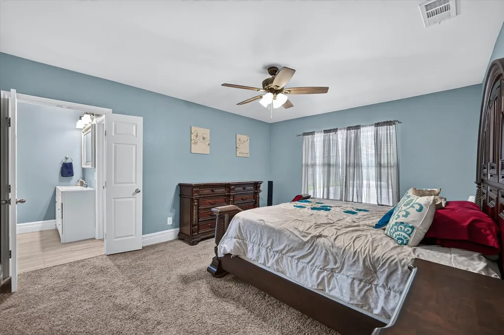 701 E Main Street Tioga TX 76271