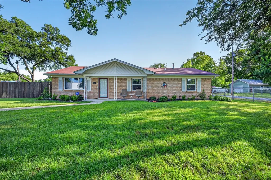 701 E Main Street Tioga TX 76271