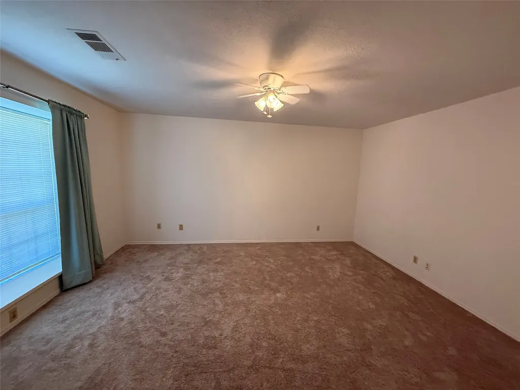 411 Tiffany Trail Richardson TX 75081