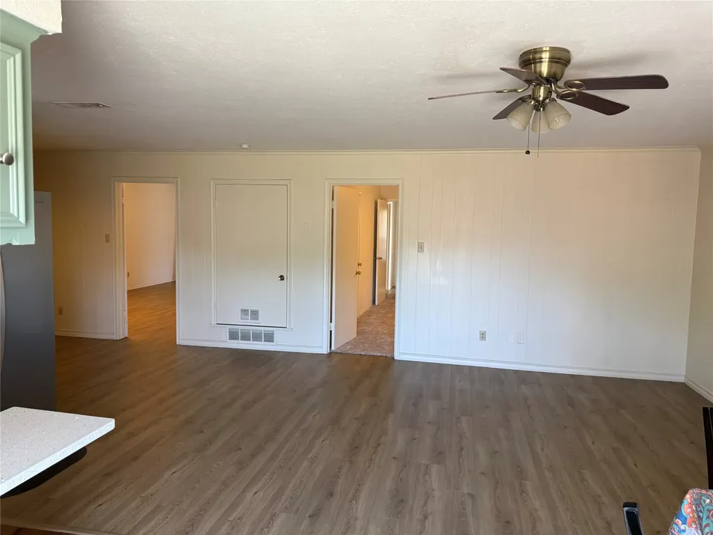 411 Tiffany Trail Richardson TX 75081