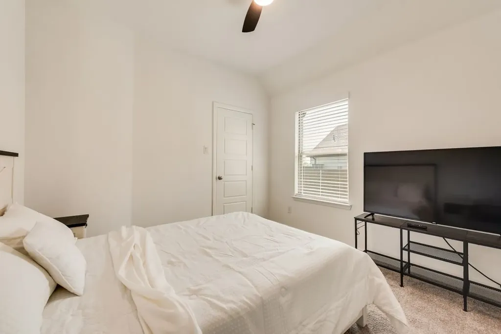 119 Palo Duro Bend Rhome TX 76078