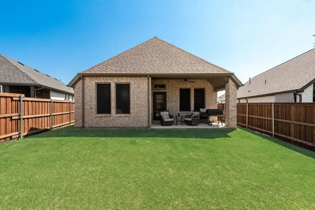 119 Palo Duro Bend Rhome TX 76078