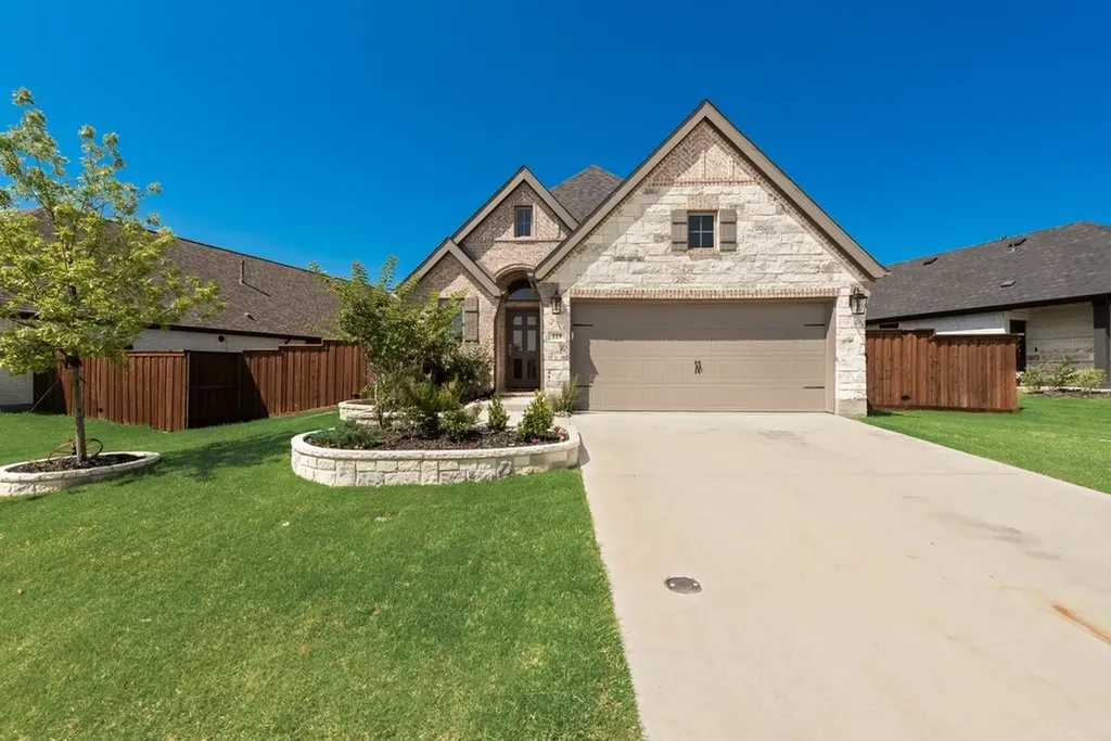 119 Palo Duro Bend Rhome TX 76078