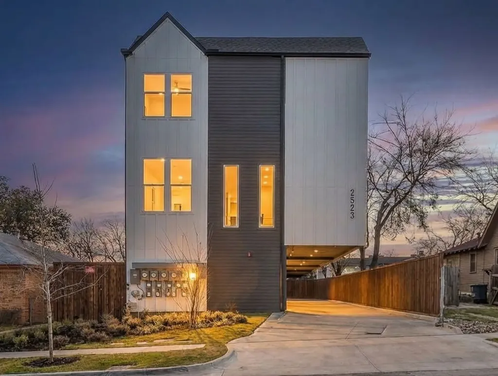 2523 Hondo Avenue Dallas TX 75219