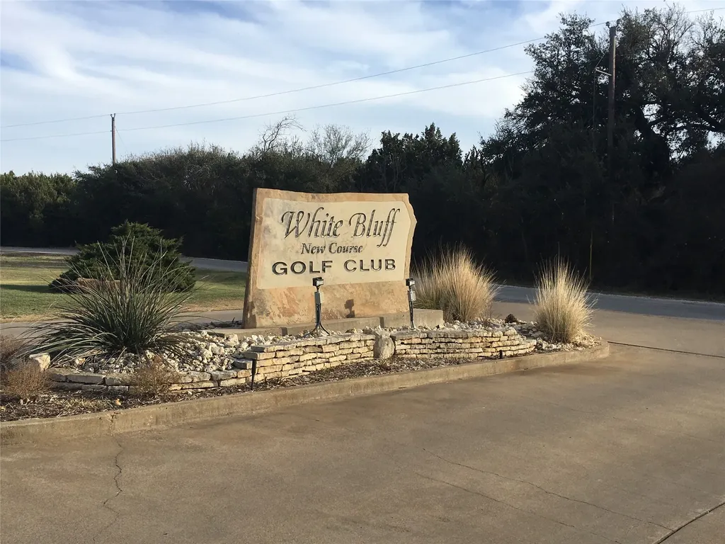 33068 Woodcrest Drive Whitney TX 76692