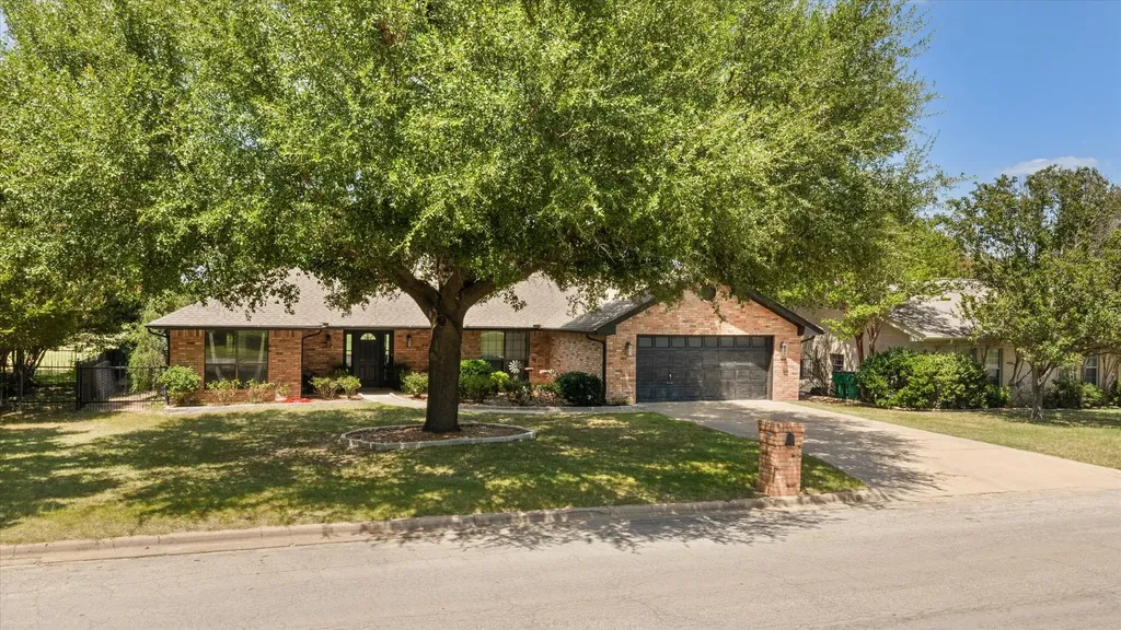 1003 Prairie Wind Boulevard Stephenville TX 76401