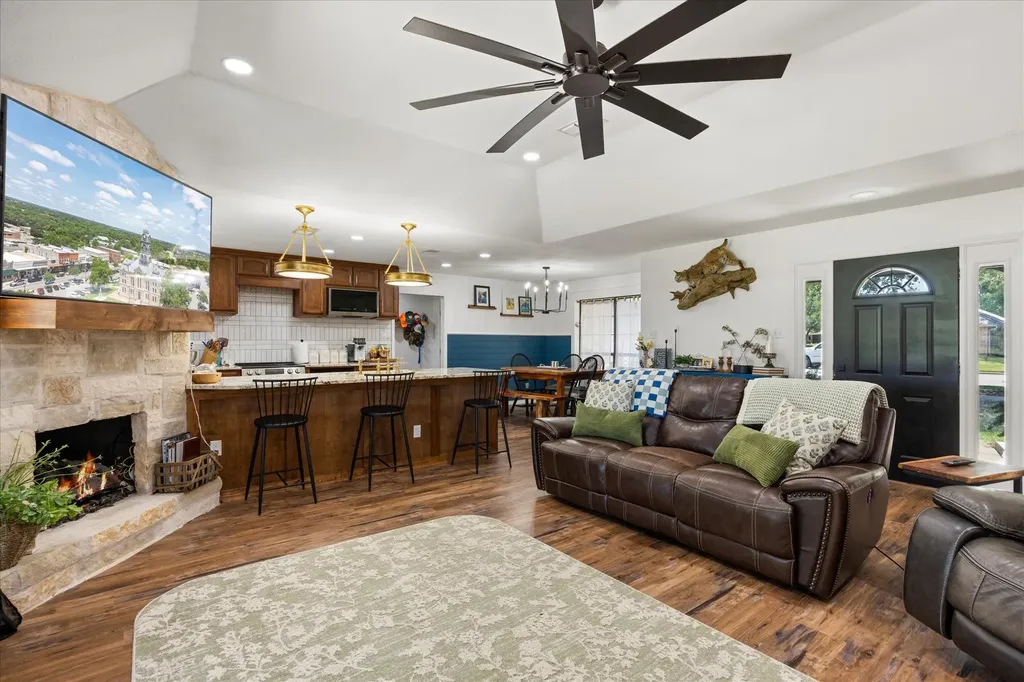 1003 Prairie Wind Boulevard Stephenville TX 76401