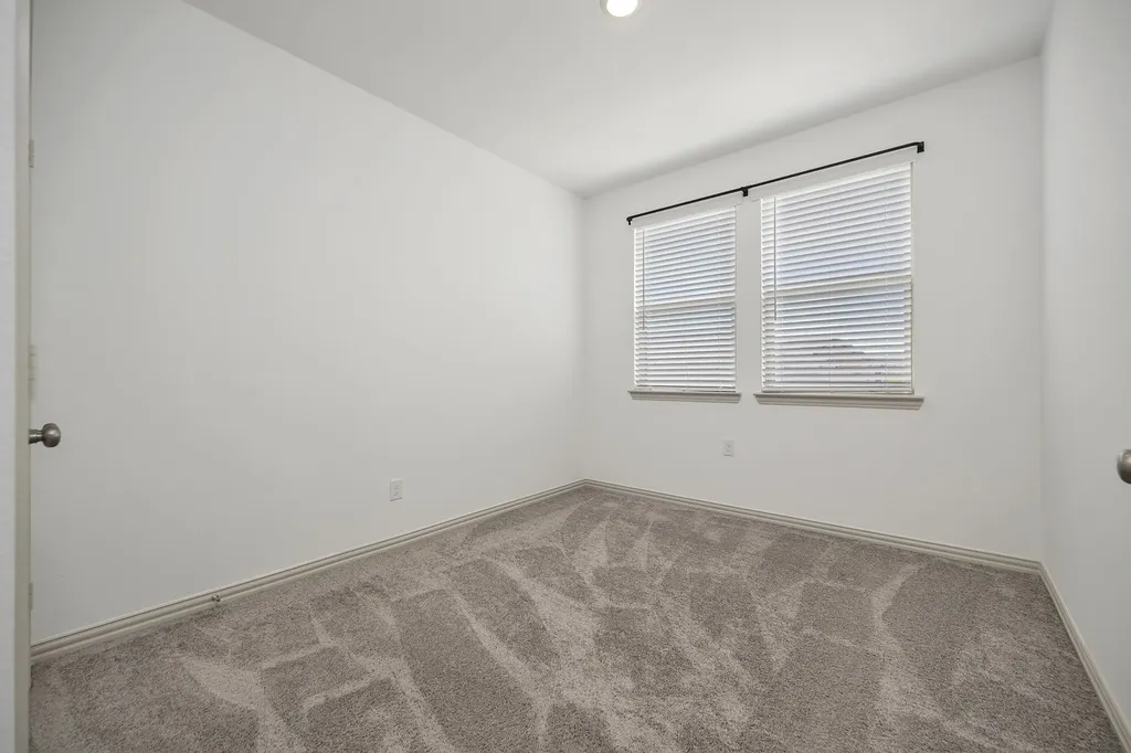 425 Parkside Drive Argyle TX 76226