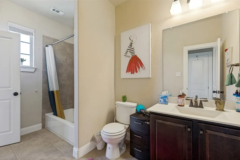 1017 Brook Hollow Drive Euless TX 76039