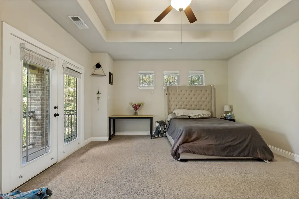 1017 Brook Hollow Drive Euless TX 76039
