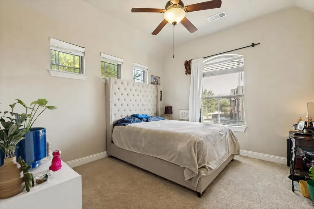1017 Brook Hollow Drive Euless TX 76039