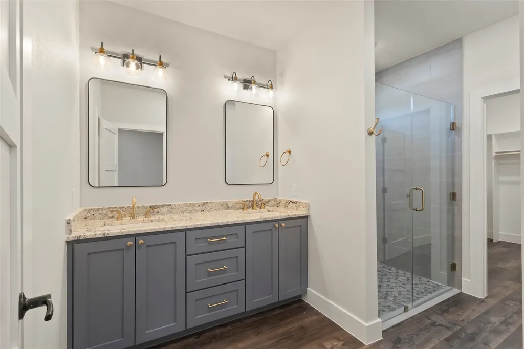 621 Oaklawn Drive River Oaks TX 76114