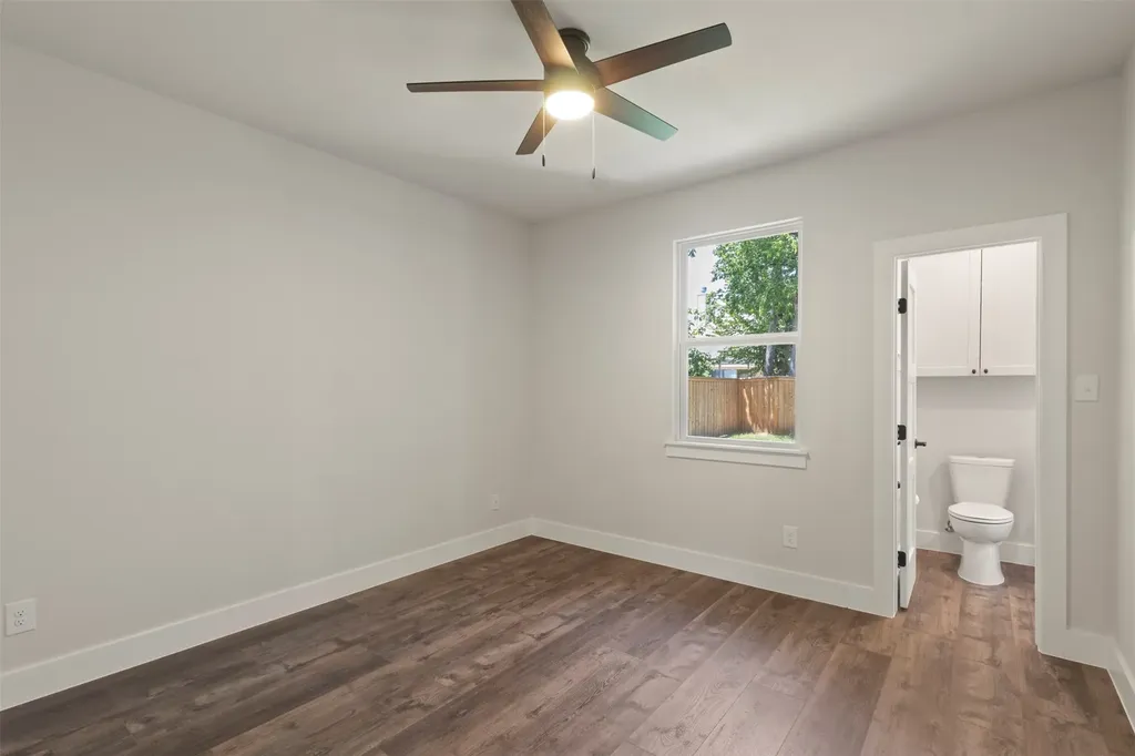 621 Oaklawn Drive River Oaks TX 76114