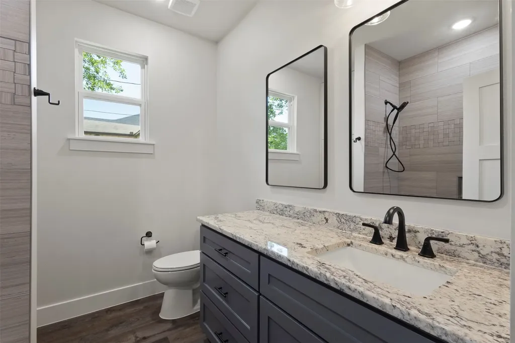 621 Oaklawn Drive River Oaks TX 76114