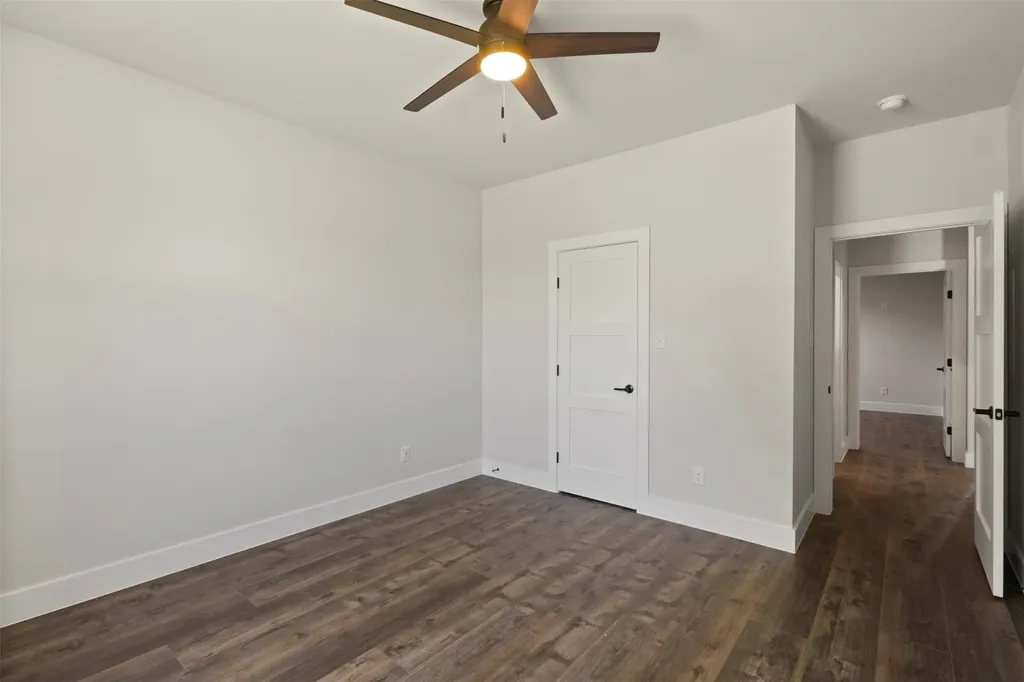 621 Oaklawn Drive River Oaks TX 76114