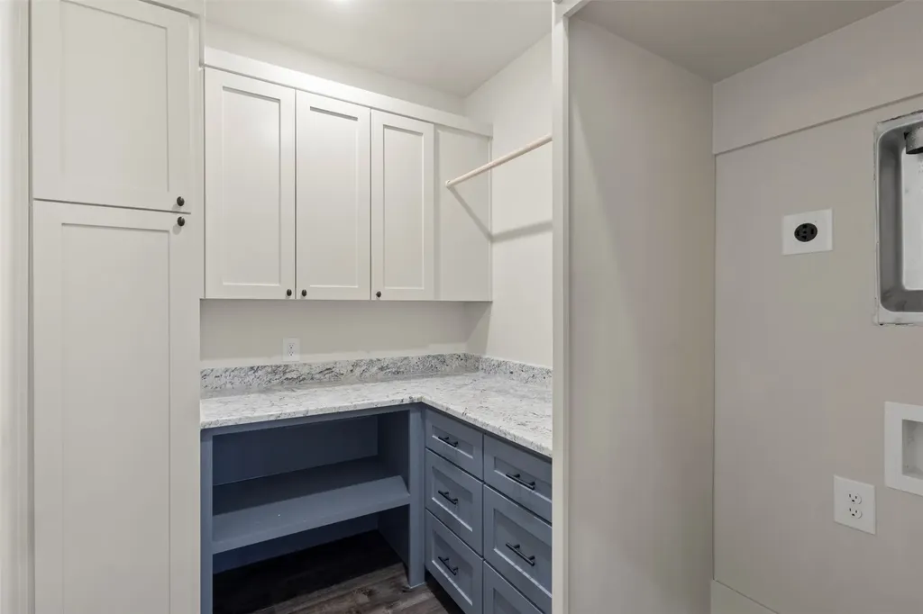 621 Oaklawn Drive River Oaks TX 76114