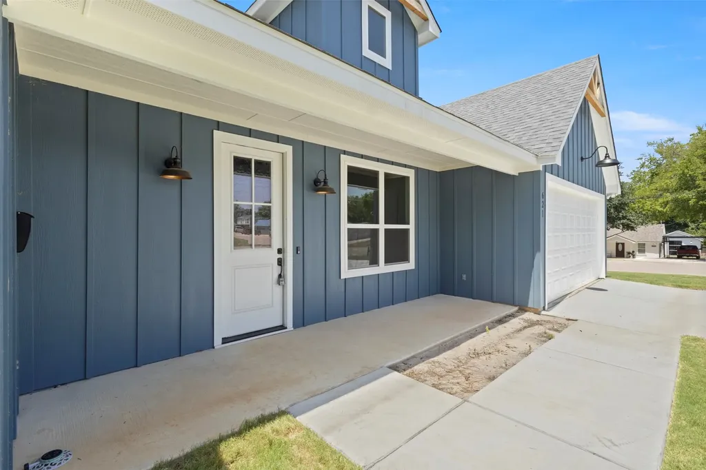 621 Oaklawn Drive River Oaks TX 76114