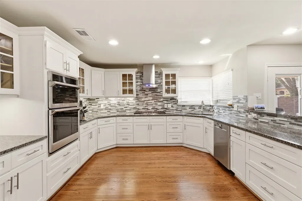 6302 Warm Mist Lane Dallas TX 75248