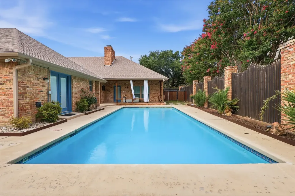 6302 Warm Mist Lane Dallas TX 75248