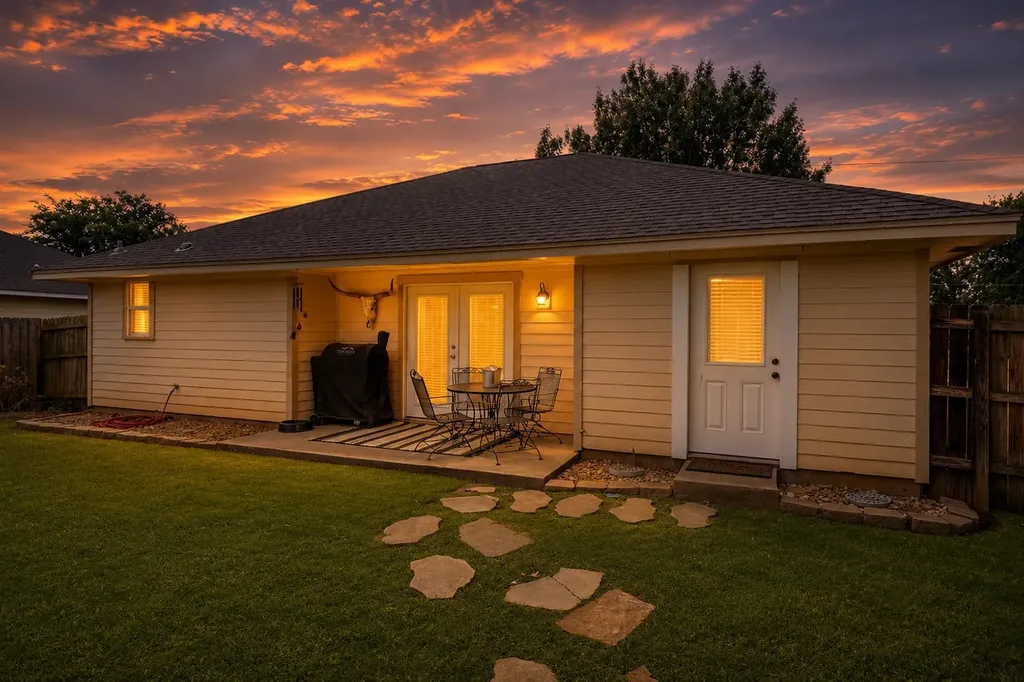 807 Lee Street Tioga TX 76271