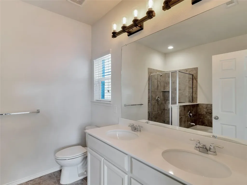 2011 Avondown Road Forney TX 75126