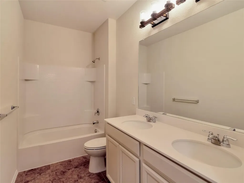 2011 Avondown Road Forney TX 75126