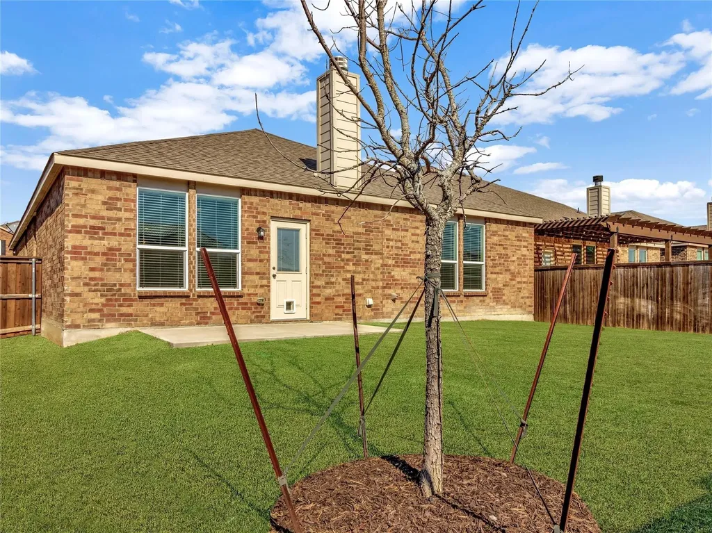 2011 Avondown Road Forney TX 75126