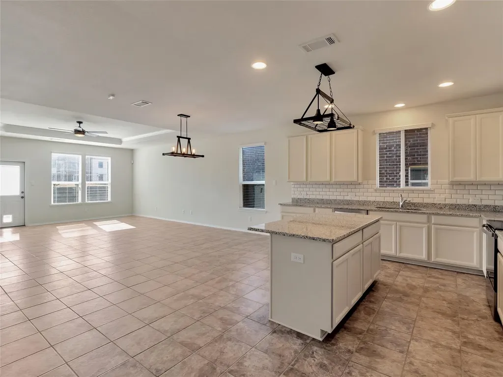 2011 Avondown Road Forney TX 75126