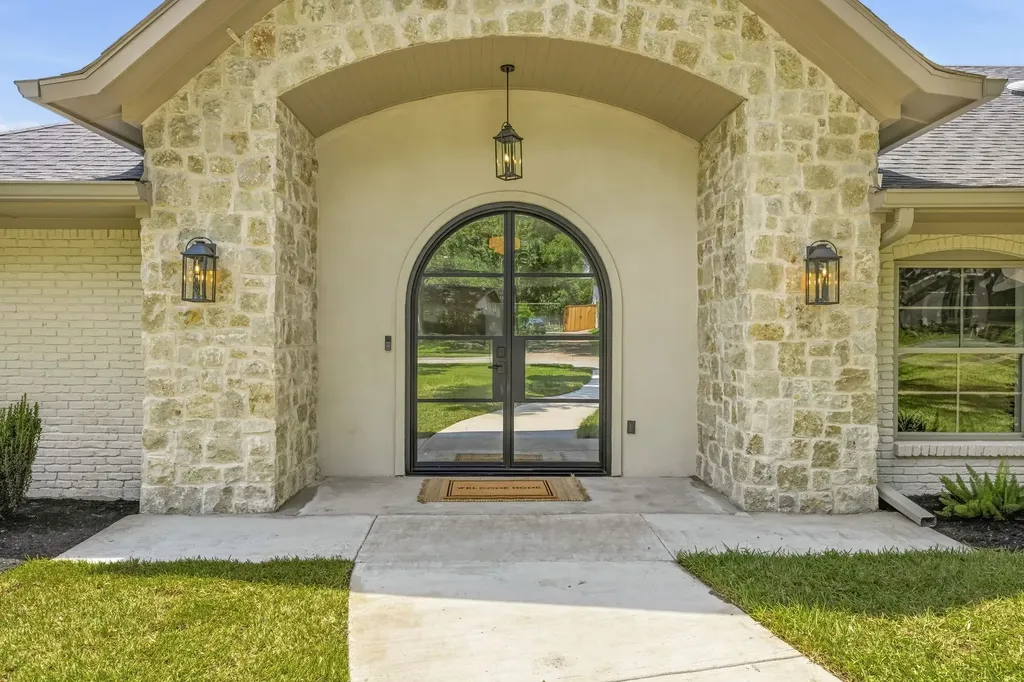 10747 Bushire Drive Dallas TX 75229