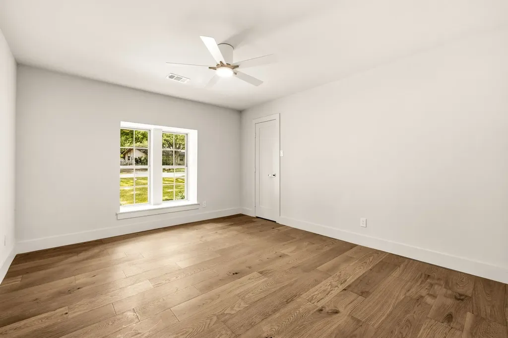10747 Bushire Drive Dallas TX 75229