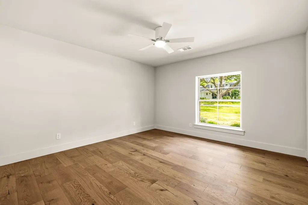10747 Bushire Drive Dallas TX 75229