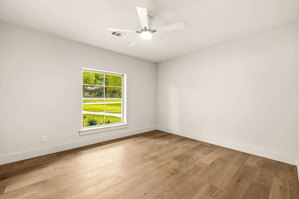 10747 Bushire Drive Dallas TX 75229