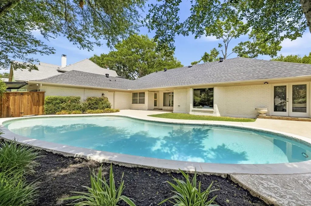 10747 Bushire Drive Dallas TX 75229