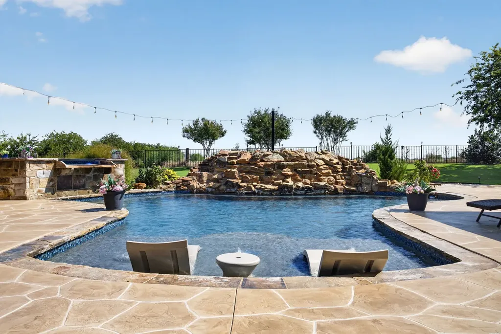 8517 Tuscan Way Godley TX 76044