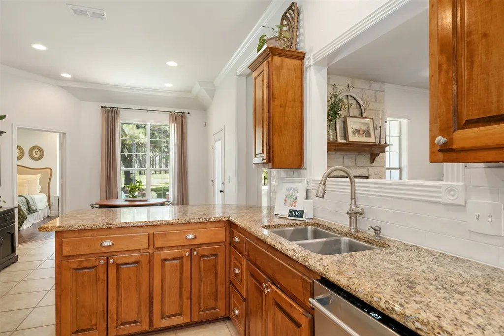 1109 Robbins Road Athens TX 75751