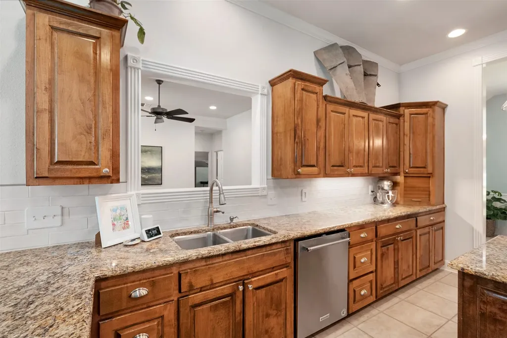 1109 Robbins Road Athens TX 75751