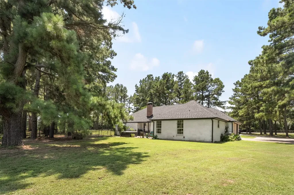 1109 Robbins Road Athens TX 75751