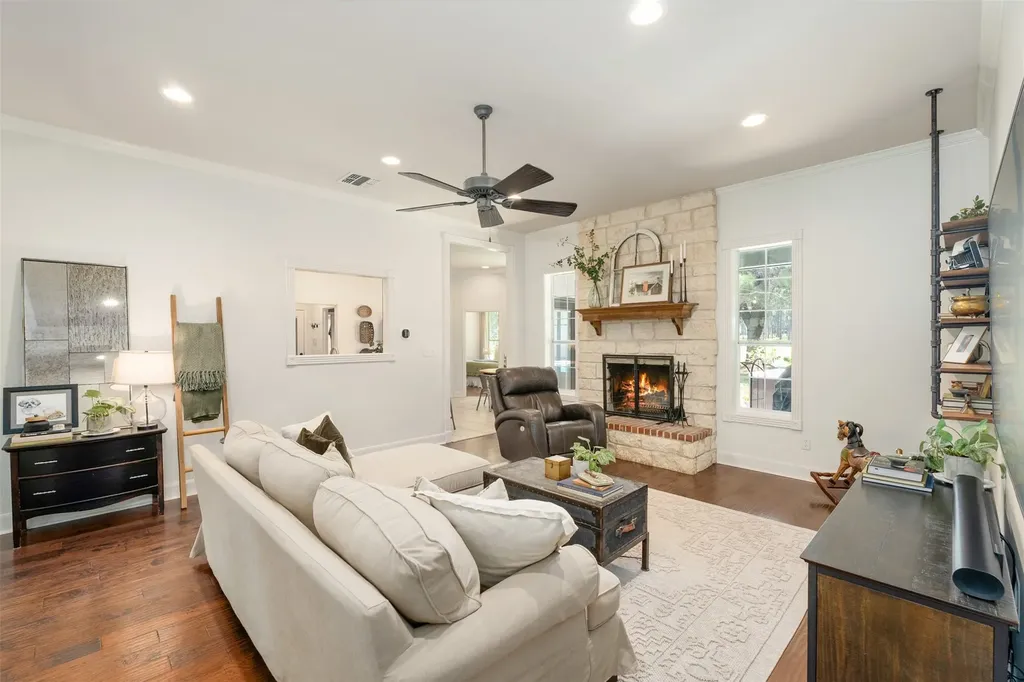 1109 Robbins Road Athens TX 75751