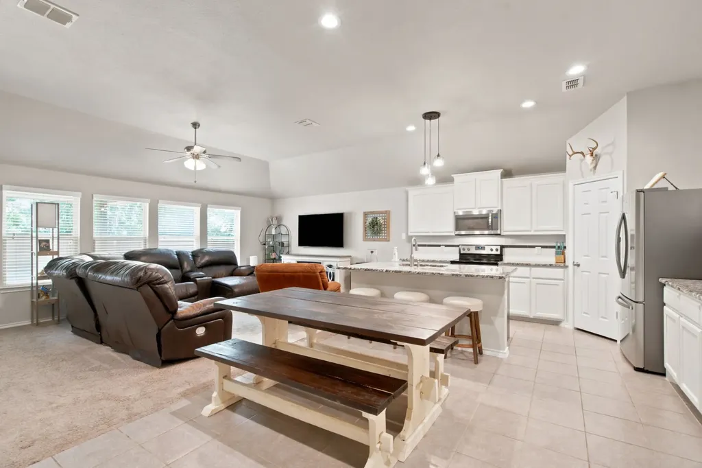 3901 Kensington Drive Sanger TX 76266
