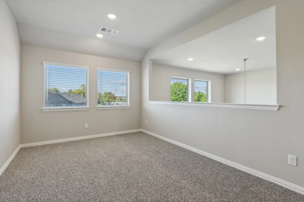 2001 Lone Oak Trail Mesquite TX 75181