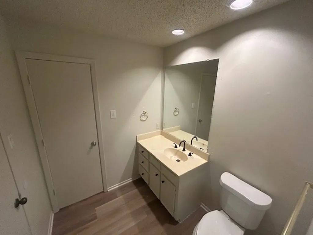 401 Towne House Lane Richardson TX 75081
