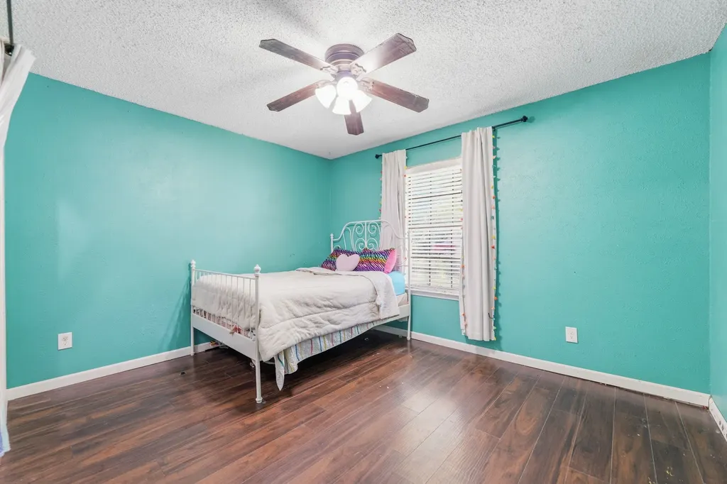 304 Childers Avenue Benbrook TX 76126