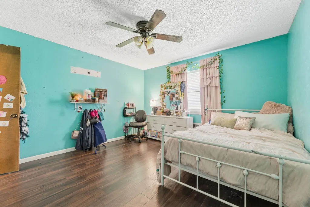 304 Childers Avenue Benbrook TX 76126