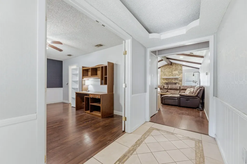 304 Childers Avenue Benbrook TX 76126