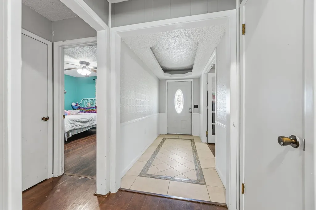 304 Childers Avenue Benbrook TX 76126