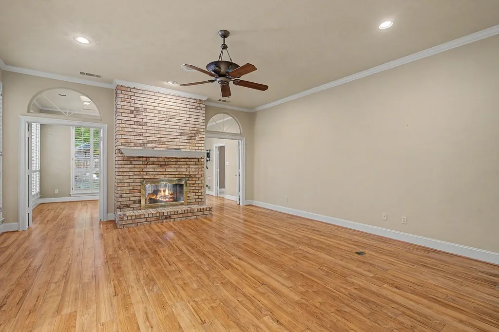 1807 Lakeshore Court Mckinney TX 75072