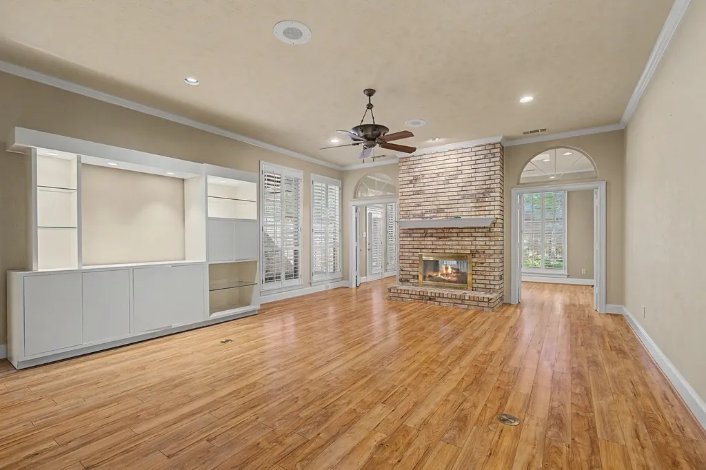 1807 Lakeshore Court Mckinney TX 75072